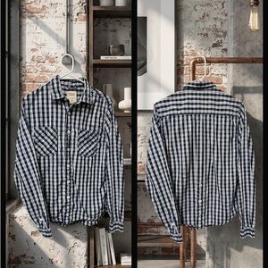 Levi's Navy Blur and White Gingham Plaid Casual Shirt
